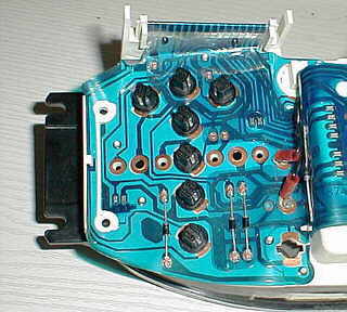 R&uuml;ckseite mit abgeschraubten Haltern