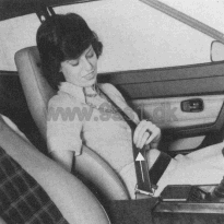 Porsche 944, Sicherheitsgurtes