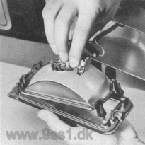 Porsche 944, Begrenzungslicht (vorn) auswechseln